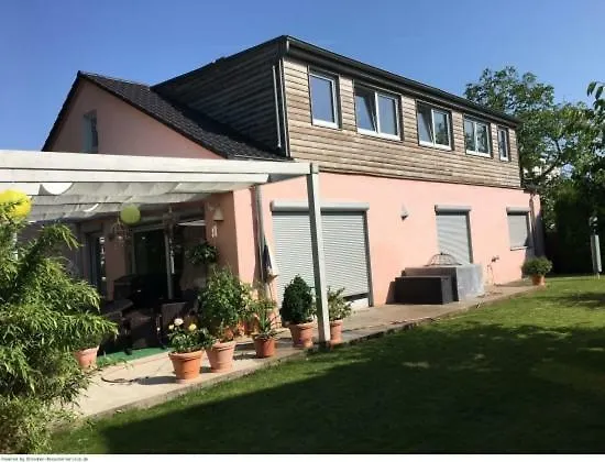 Die Kleine Stadtoase Dresden Apartamento